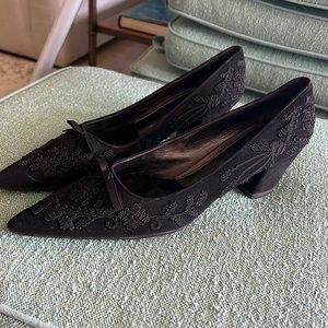 Beautiful embroidered pointed toe Prada shoes.